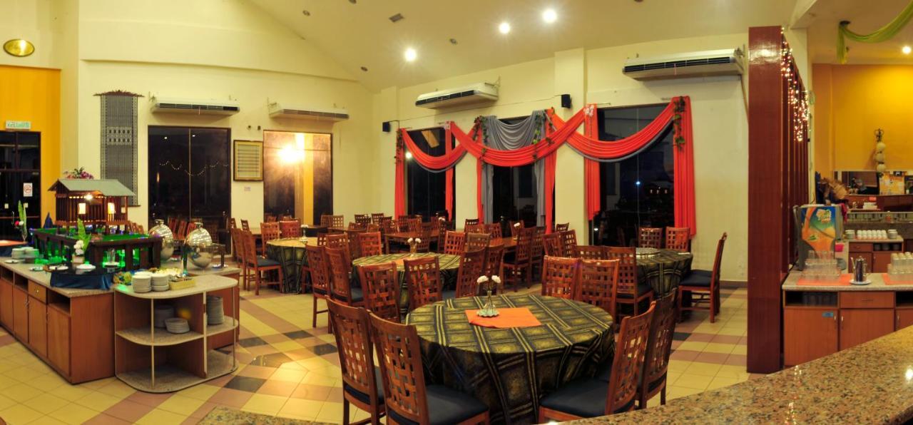 Hotel Felda Residence Tekam , Ppp Tun Razak Kampong Sungai Batu Exterior foto
